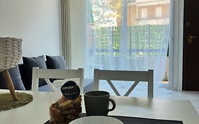 Jacam Home Free Parking Como